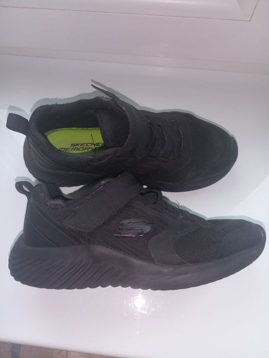 Кросівки на хлопчика Scetchers (чорні)