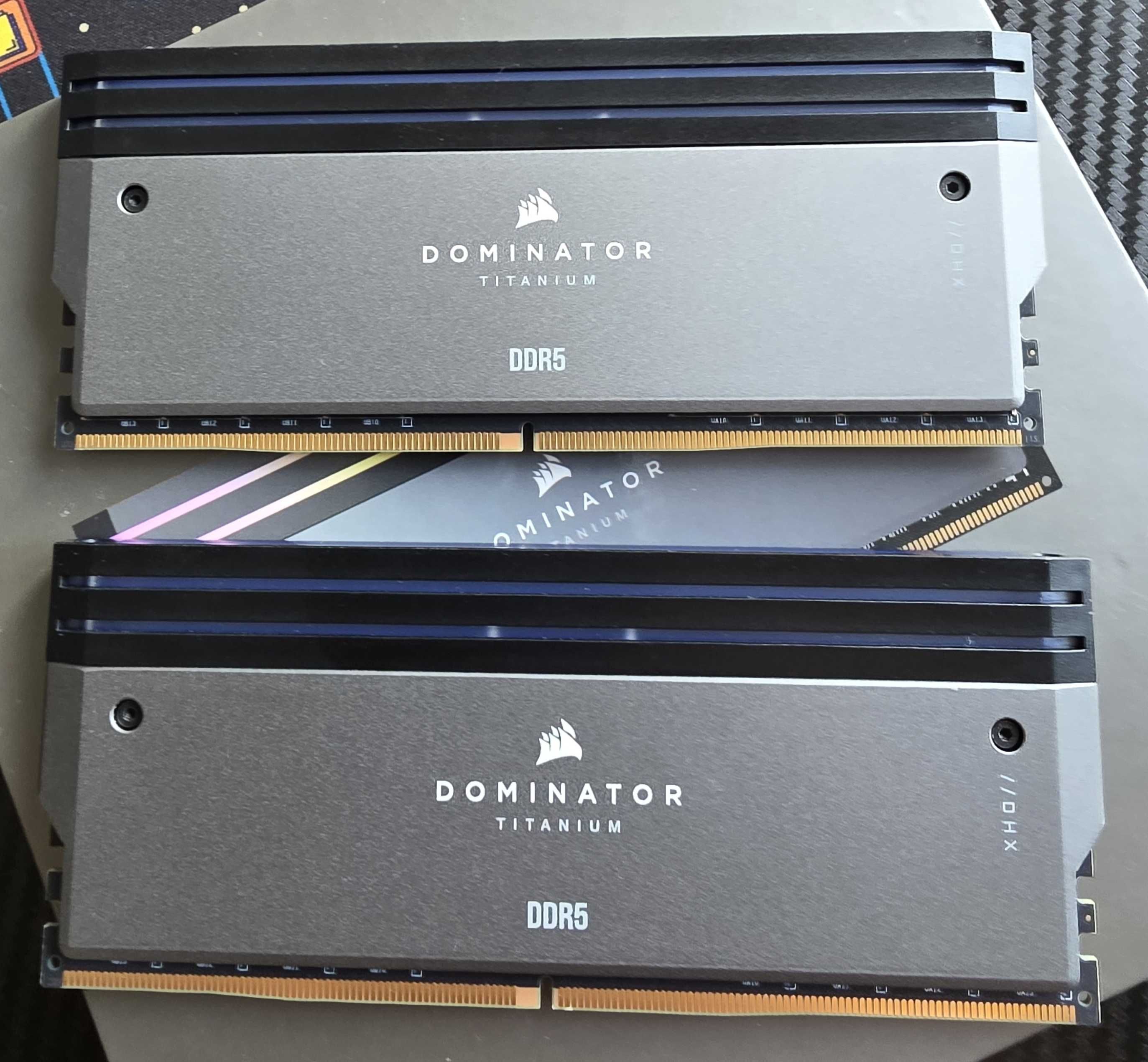Kit Corsair Dominator Titanium rgb 2x32gb ddr5 6000mt/s cl30,Expo/Xmp