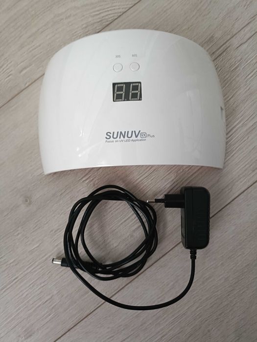 Lampa SUNUV 9X Plus do hybryd i żeli