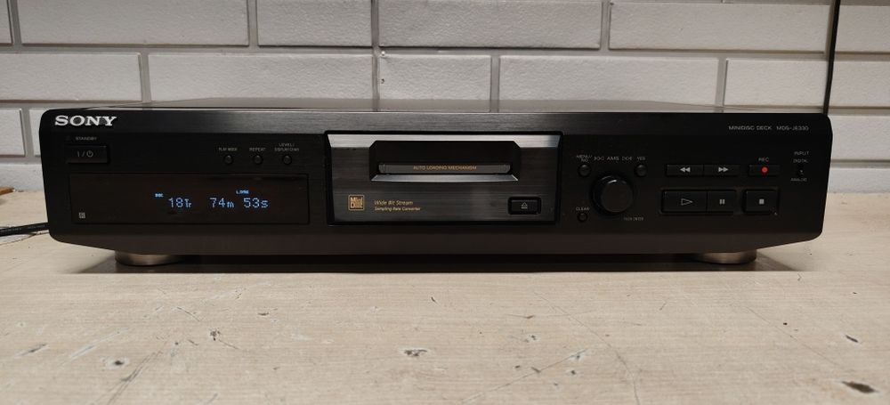 Odtwarzacz MiniDisc SONY MDS-JE330.