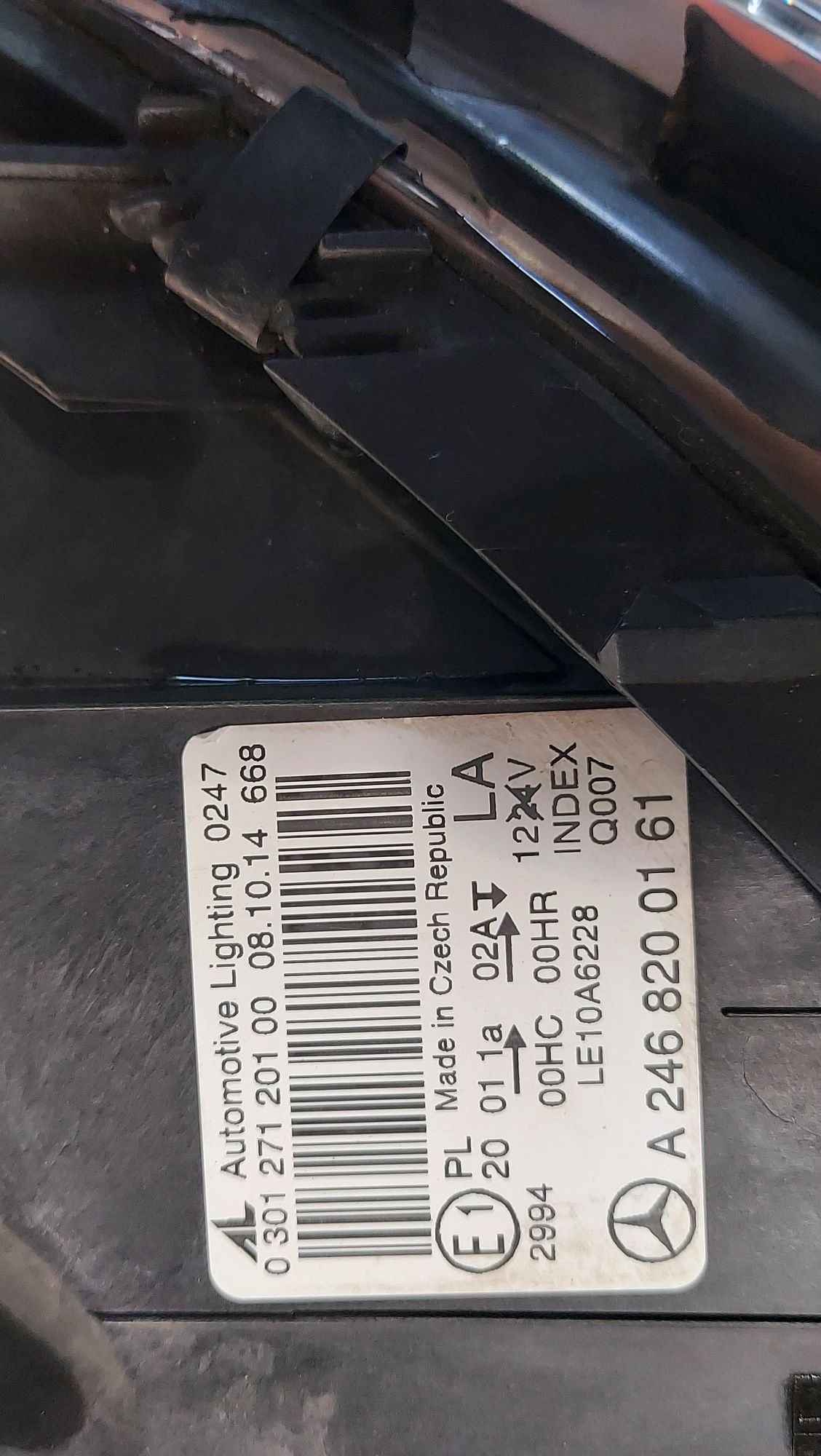 Przednie lampy Mercedes W246 Klasa B  2015r.