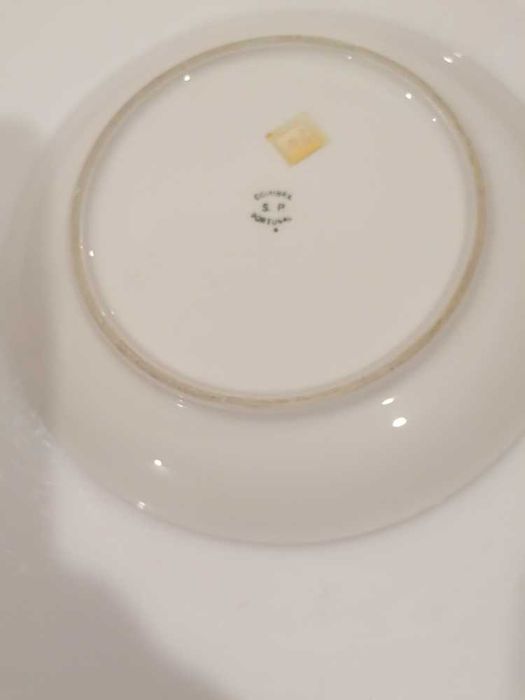 Prato raso em porcelana Coimbra S.P.