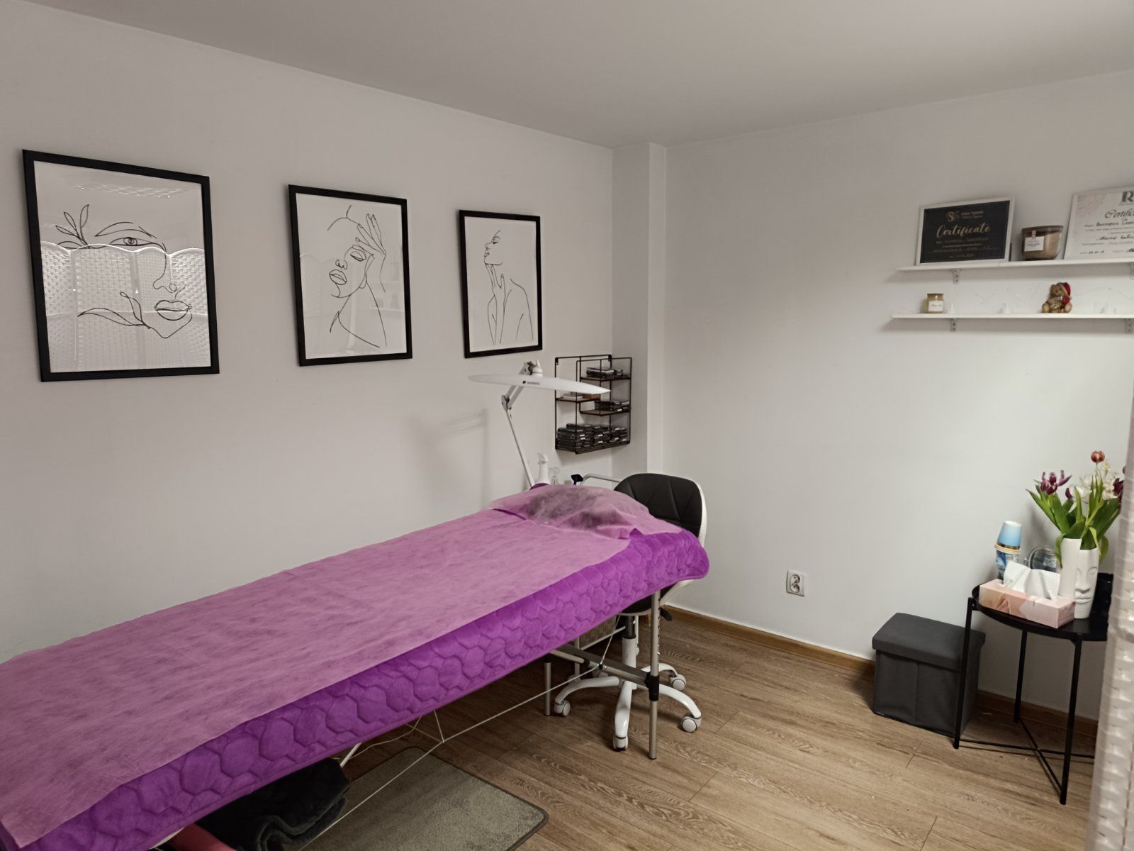 Odstąpię salon fryzjersko kosmetyczny