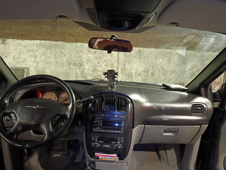 Chrysler Voyager IV 2.8 CRD SE 2005