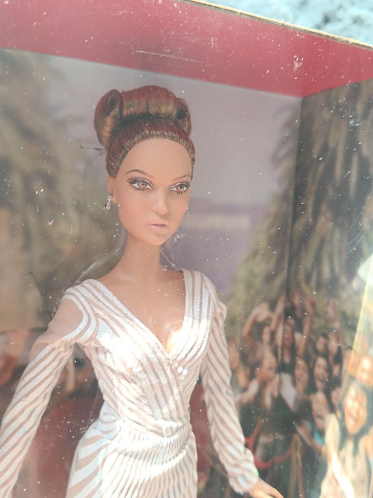 Kolekcjonerska Barbie Jennifer Lopez NRFB