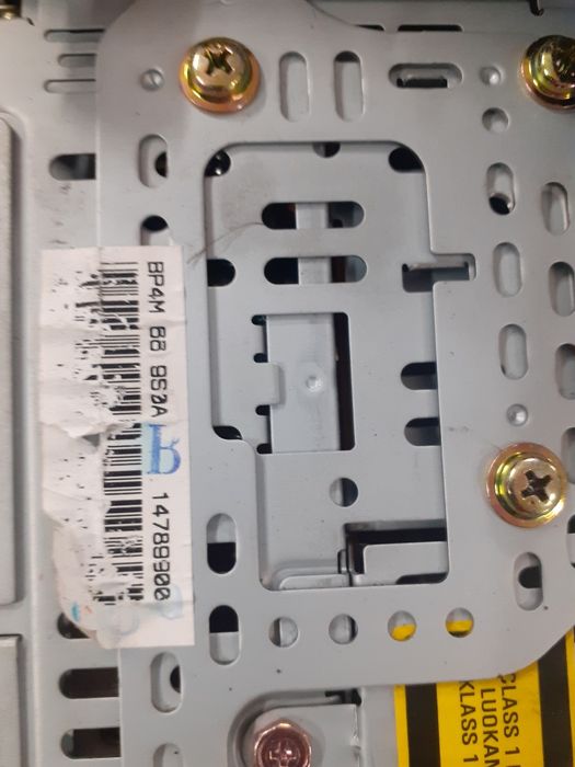 Radio CD mazda3        .