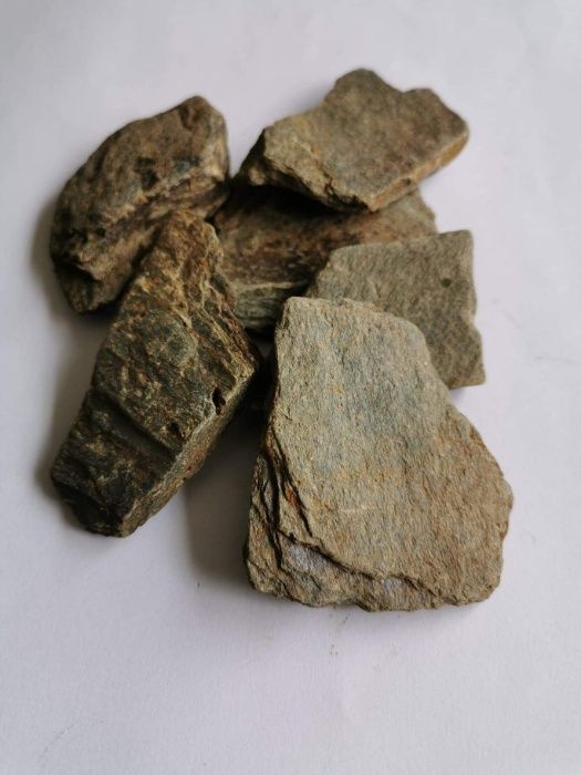 kamień ozdobny kora łupkowa szarobrązowa 30-60 mm