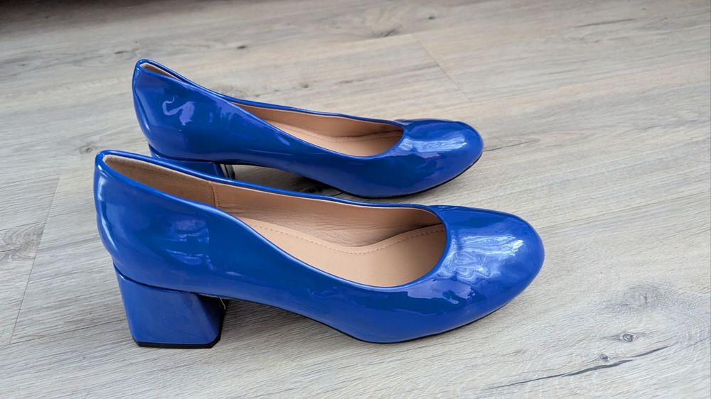 Сині лакові туфлі 42
