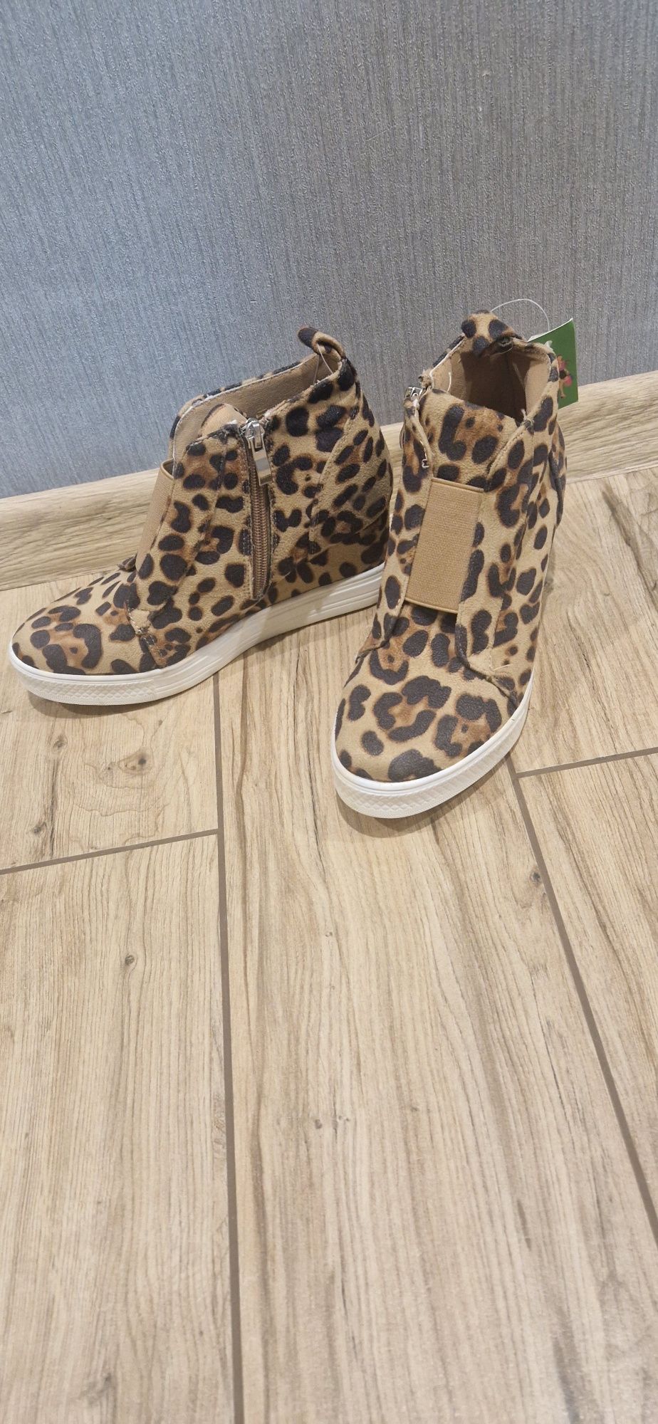 Леопардовые ботинки, сникерсы, размер 38,