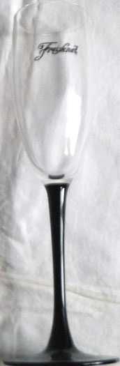 Kolekcjonerski Ozdobny Kieliszek do Szampana do Wina z czarną nóżką