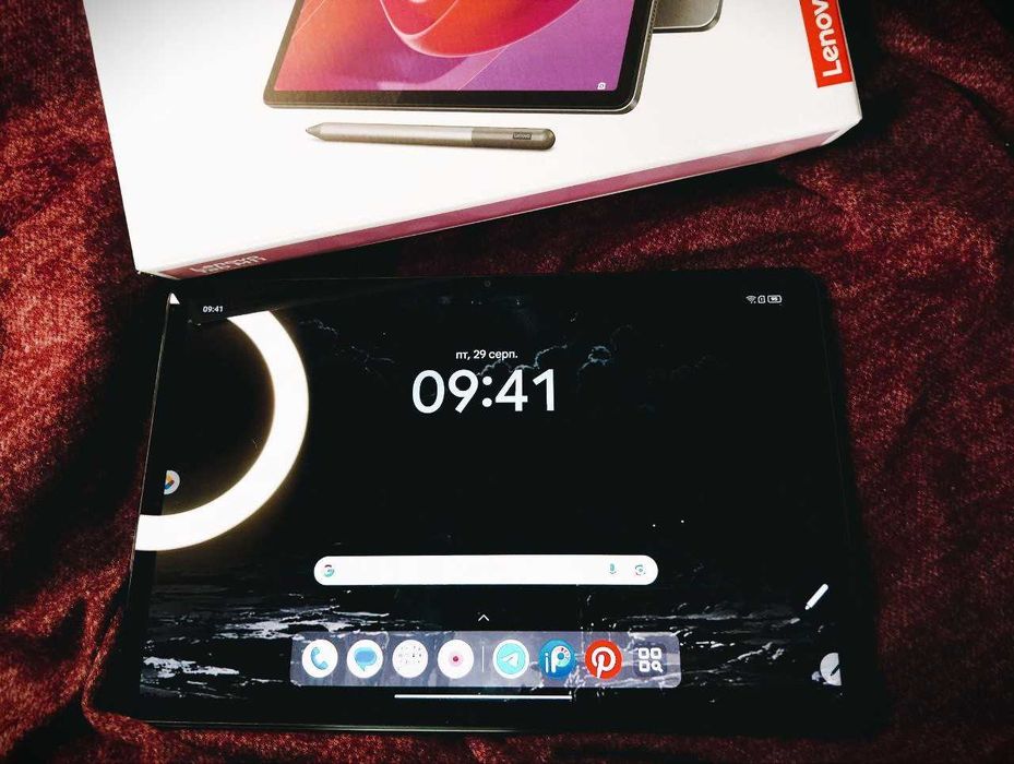 Lenovo Tab M11 + клавіатура та мишка, в ідеальному стані