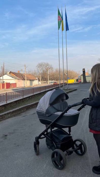Коляска 2в1 в гарному стані