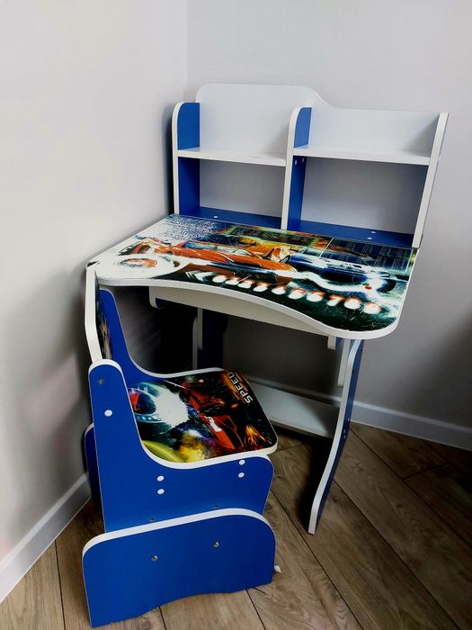 Парта дитяча з кріслом
