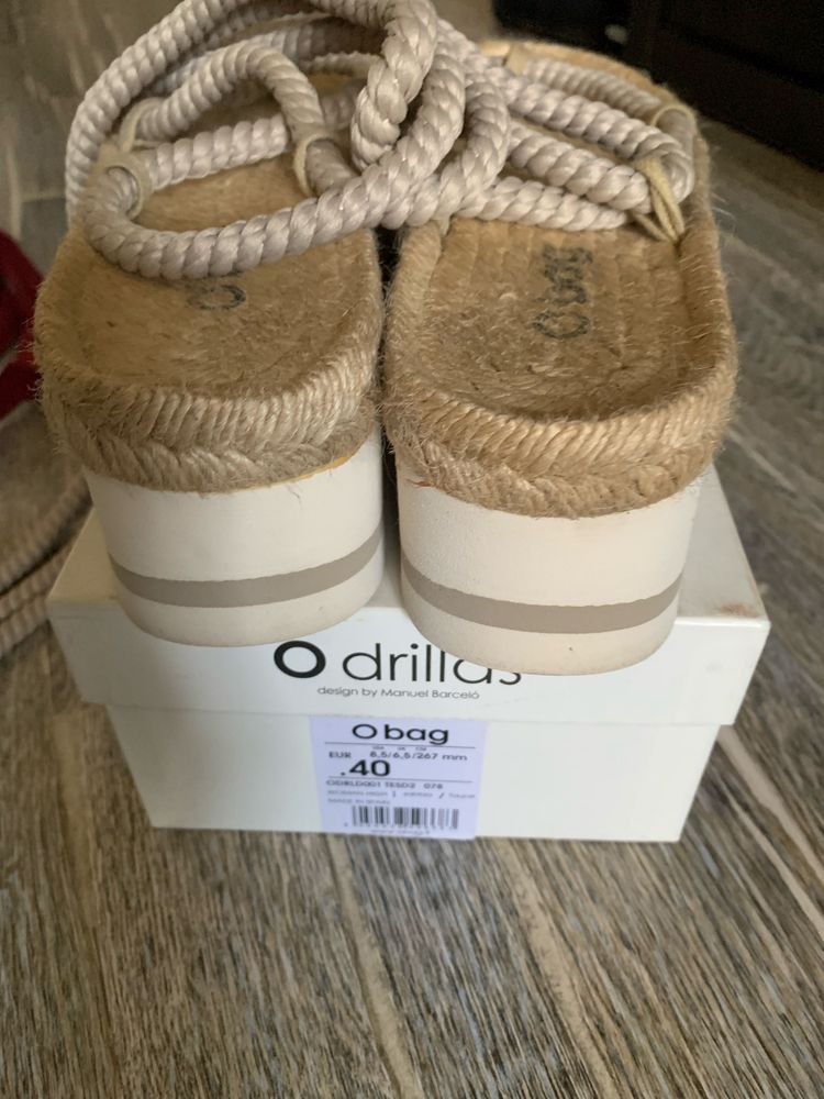 Сандалии O bag (o drillas) Испания