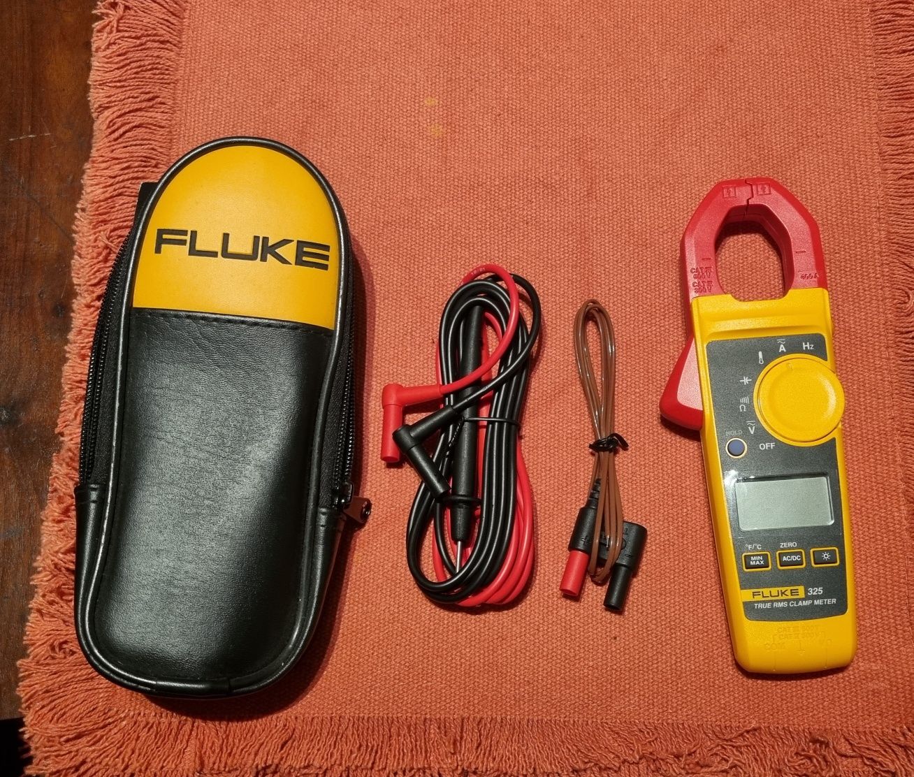Amperímetro pinça Fluke 325