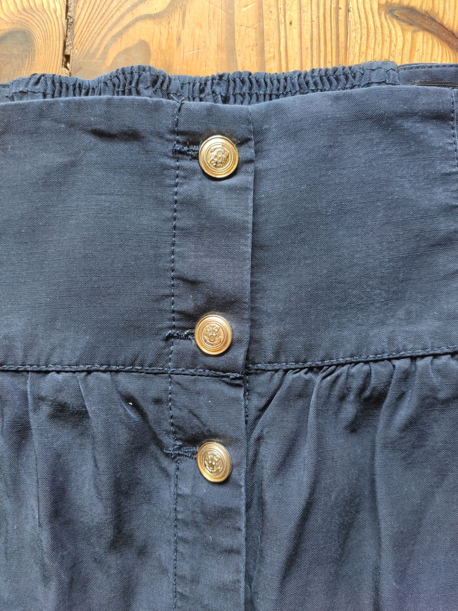 Spódnica Zara rozmiar S granatowa z guzikami, z kieszeniami