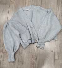 Sweter Zara ozdobne guziki