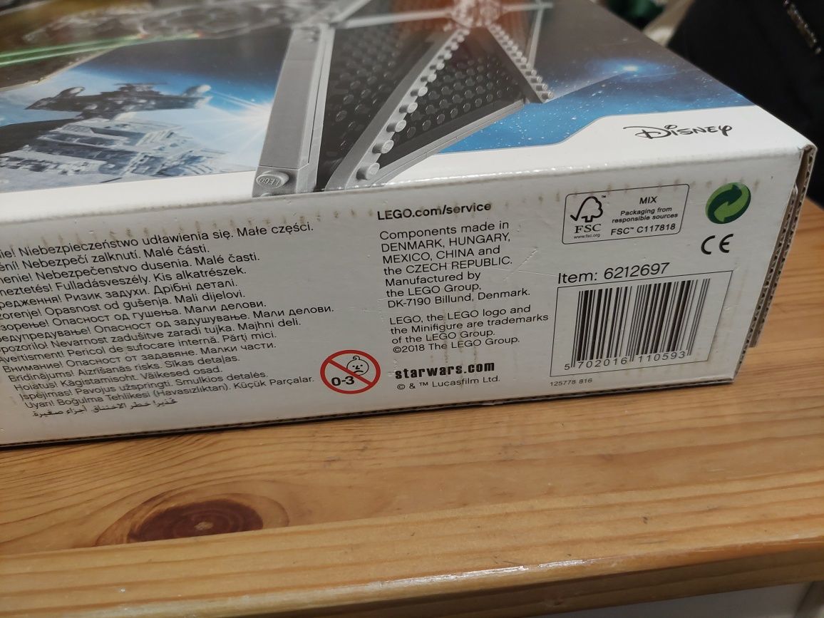 Lego Star Wars 75211 Imperialny myśliwiec TIE nowy