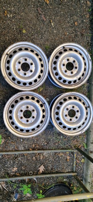 Felgi stalowe Sprinter Crafter 5.5x16 et51 6x130