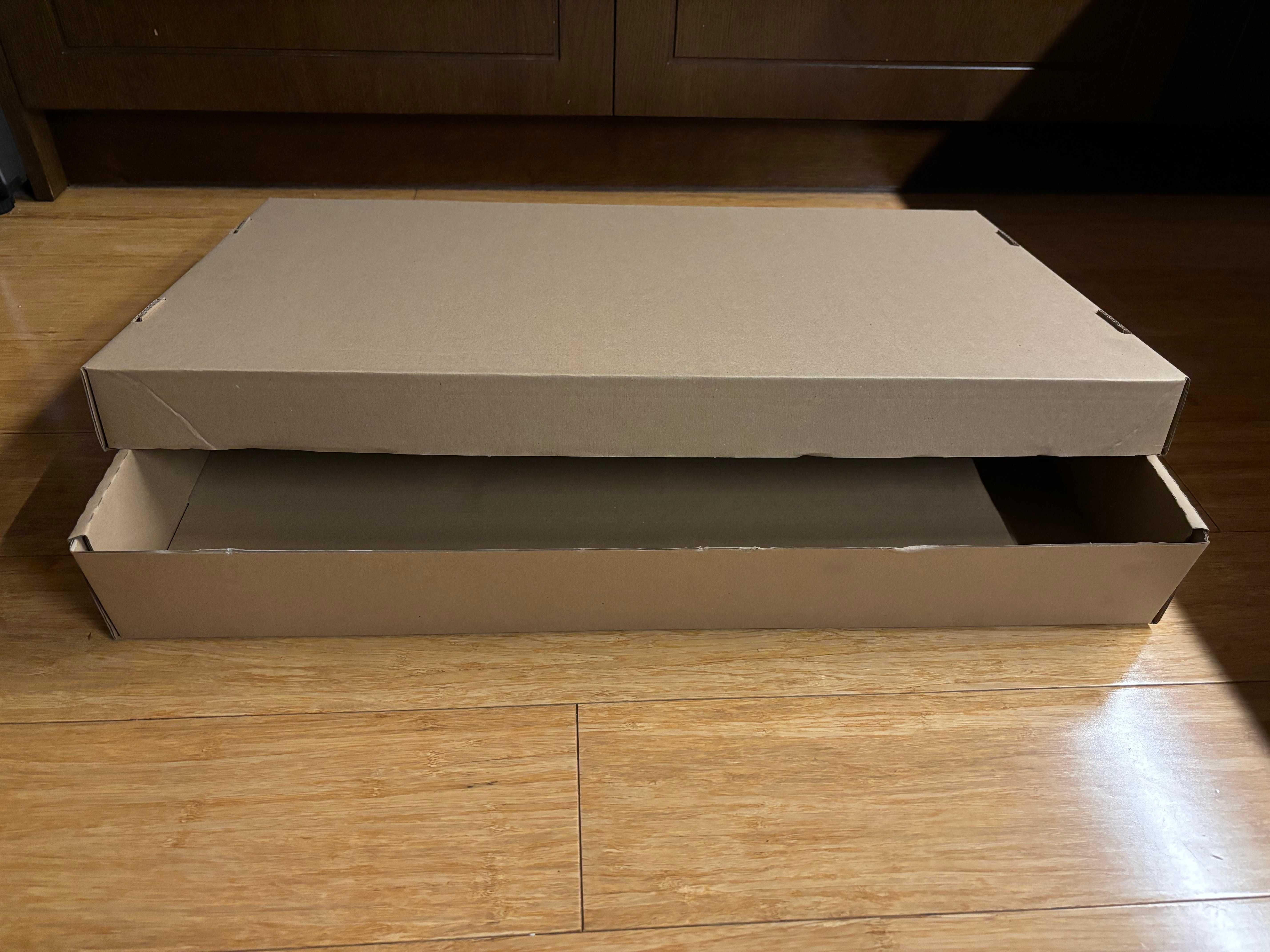 taca tekturowa pudełko karton z przykryciem 66x40x8,5 cm
