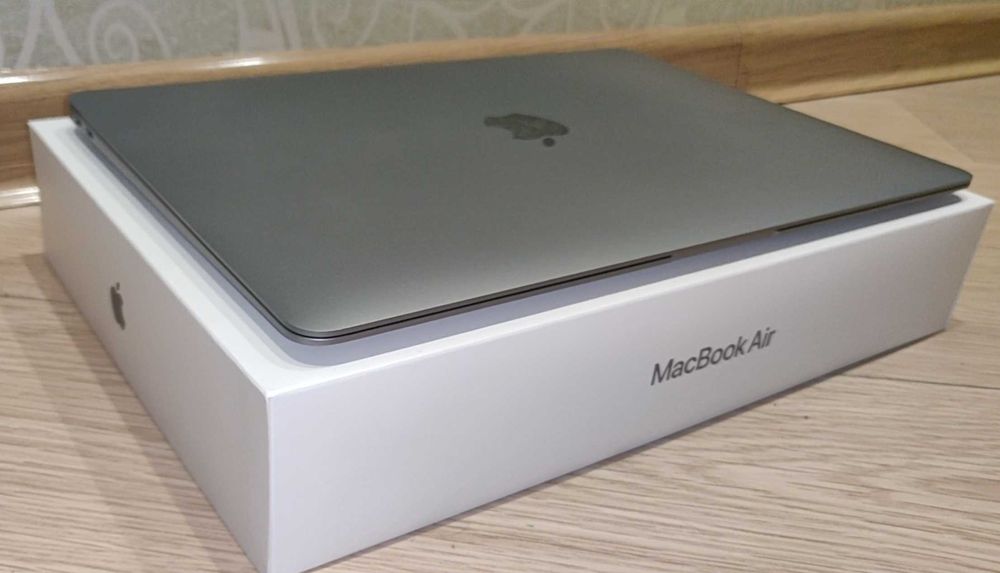 Apple MacBook Air 13" Space Gray Late (MGN63) 8/256