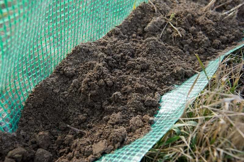 Tunel Ogrodowy Foliowy 8 m2 Szklarnia Mocna Solidna 4m x 2m   280 zł