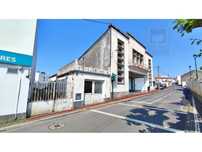 VENDA de EDIFÍCIO com AMPLO TERRENO - centro de Arrifes, Ponta Delg...