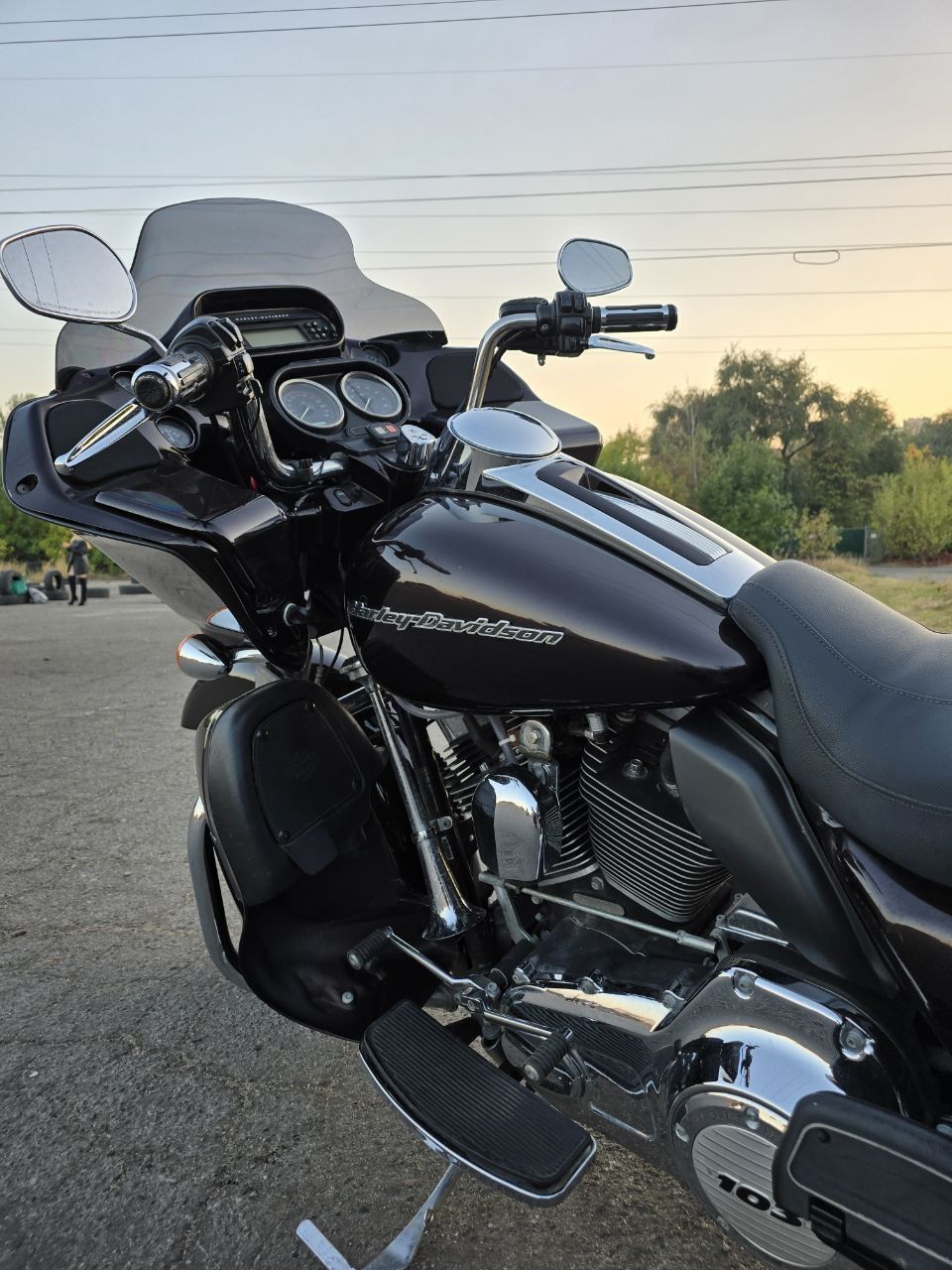 Harley-Dawidson Road Glide (street glide)
