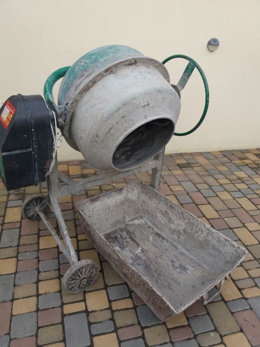 Бетономешалка в аренду