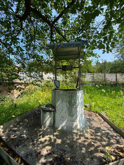 Продаж 2поверхового дачного будинку за районом Ружична