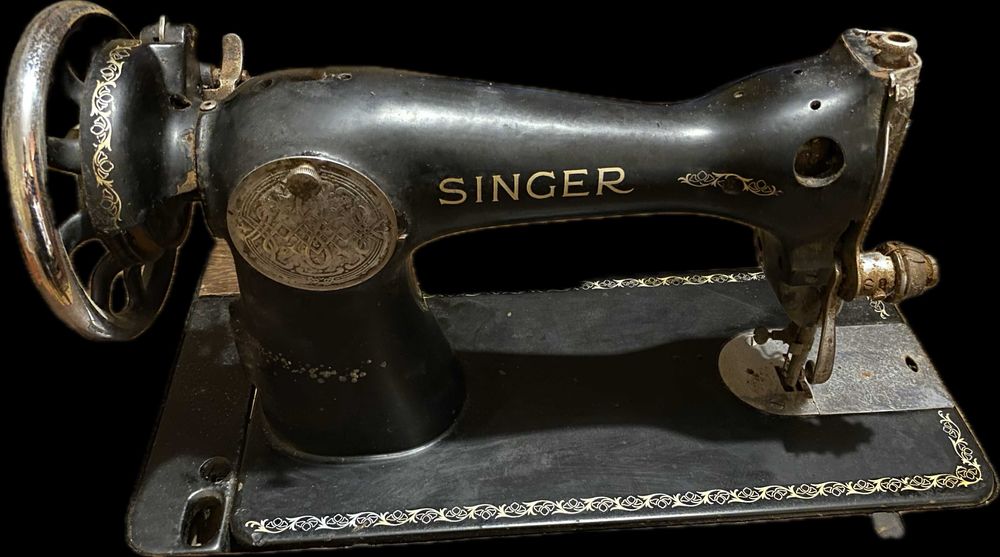 Zabytkowe maszyny do szycia- "SINGER" oraz "POKÓJ"