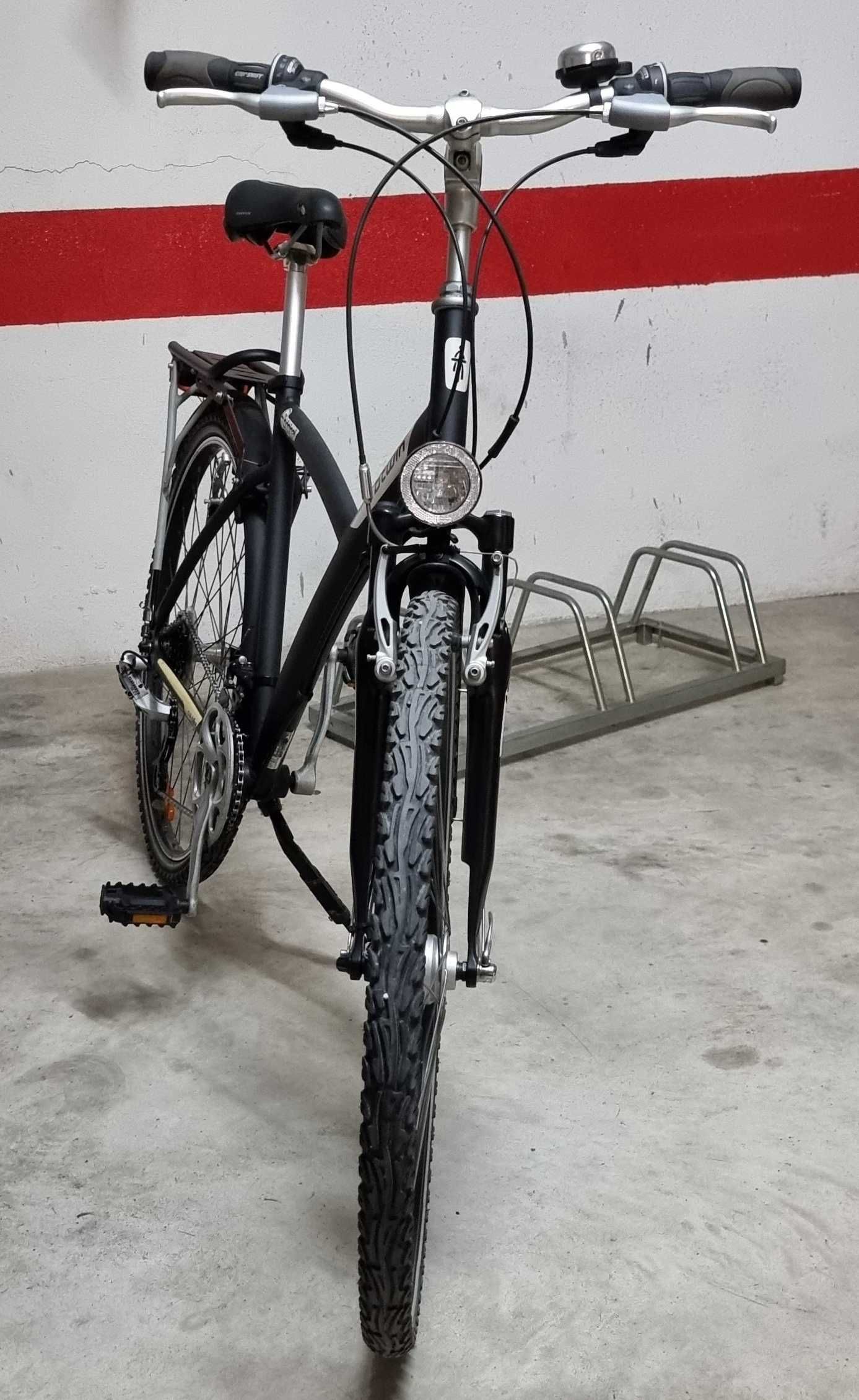 Bicicleta B'Twin roda 28" unissexo - QUASE NOVA