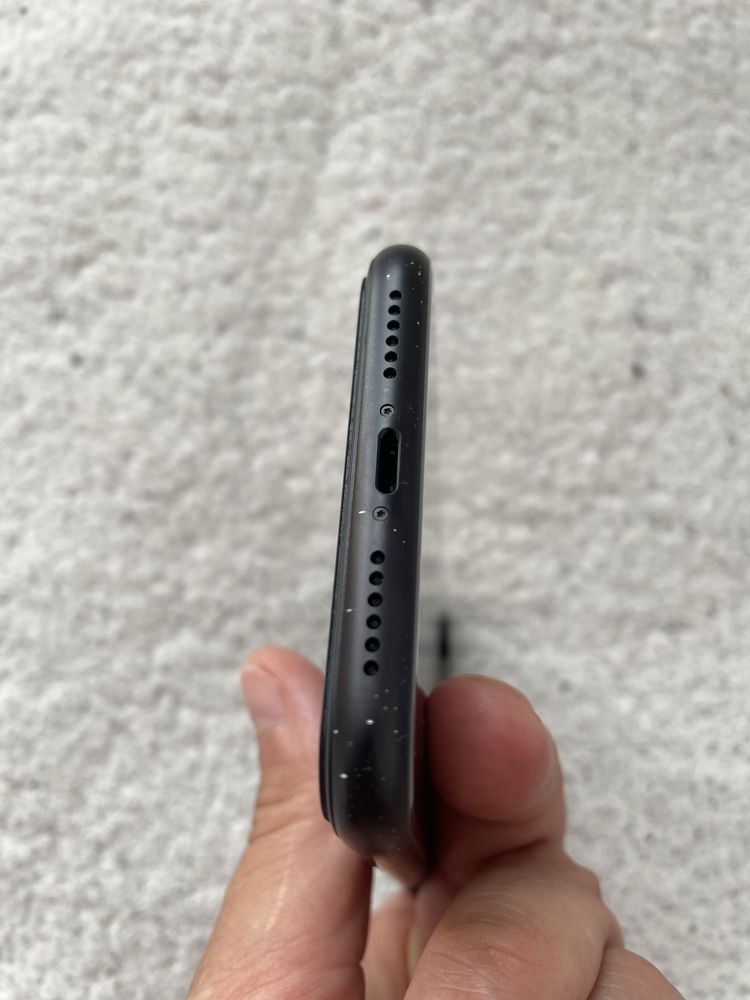Iphone xr szary  128gb w bdb  stanie