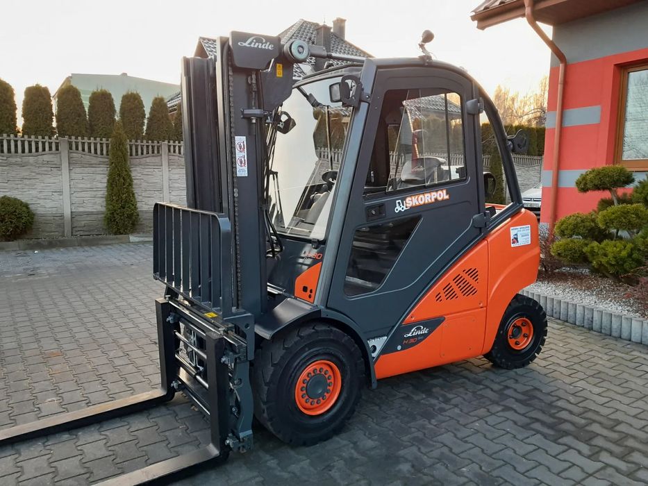 Linde H30T-02  Wózek widłowy LINDE Kabina Pozycjoner 2800 Godzin jak nowy!!!