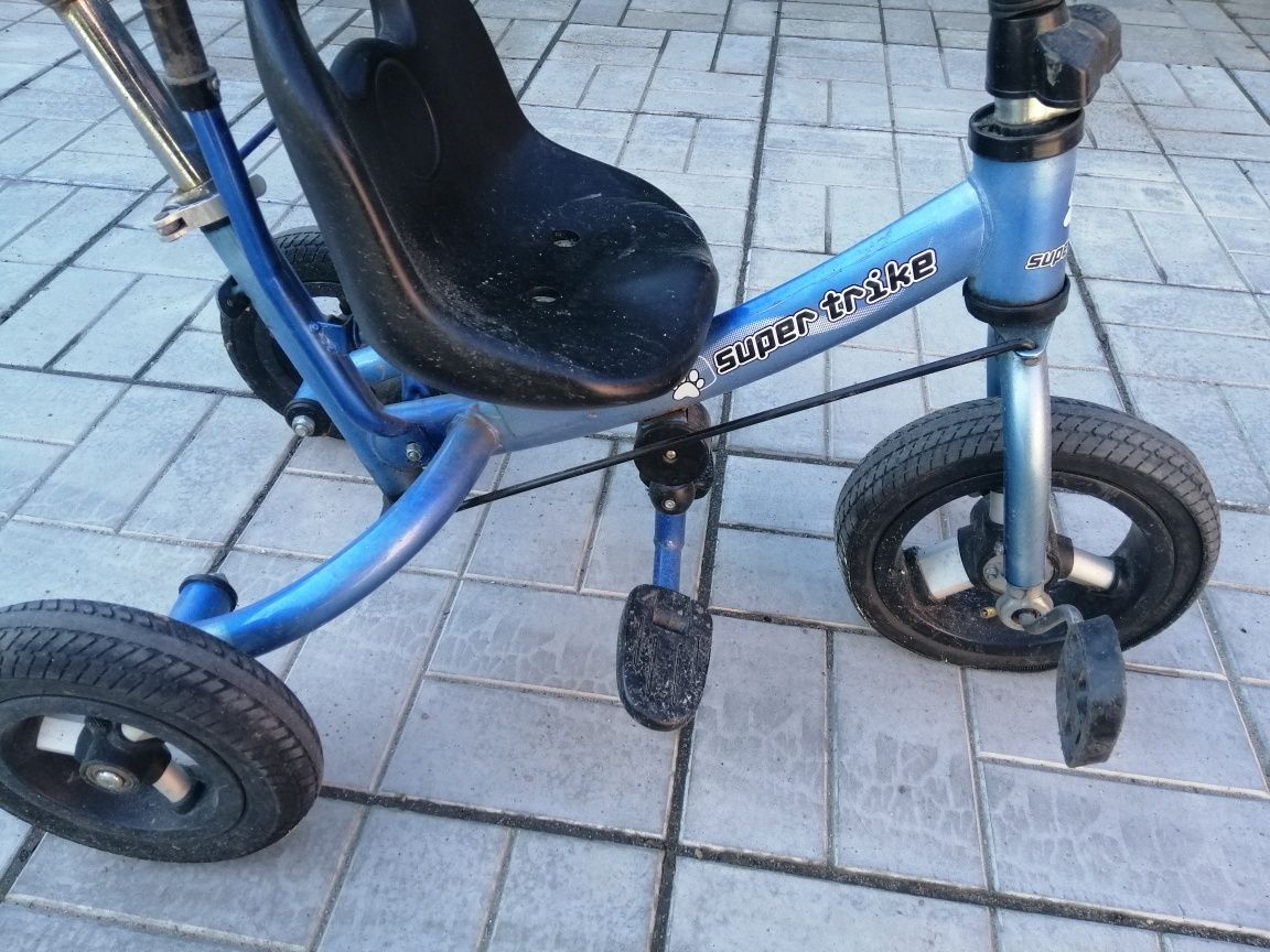 Продам трёхколёсный велосипед