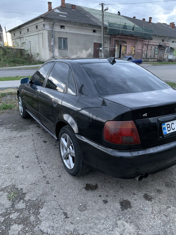 Audi a4   На повному ходу