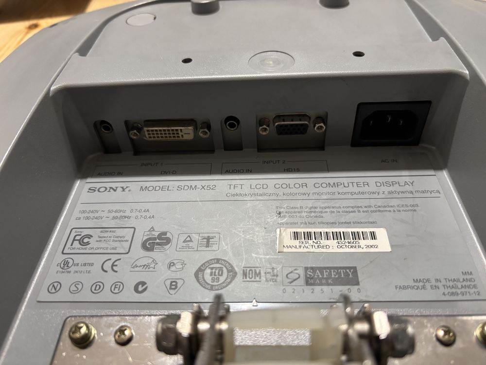 Monitor SONY 15 Polegadas