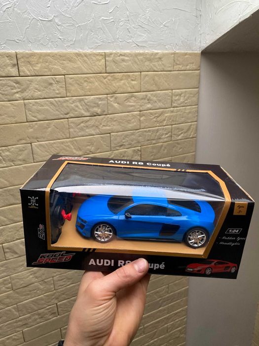 Auto Zdalnie Sterowane Audi R8 RC Na pilota Akumulator Prezent Mikołaj