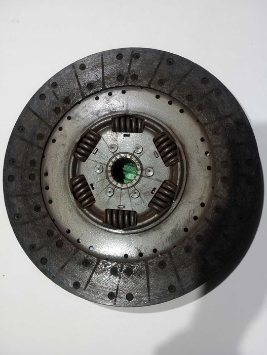 Продам диск сцепления бу на Мерседес Атего  на двигатель ом906