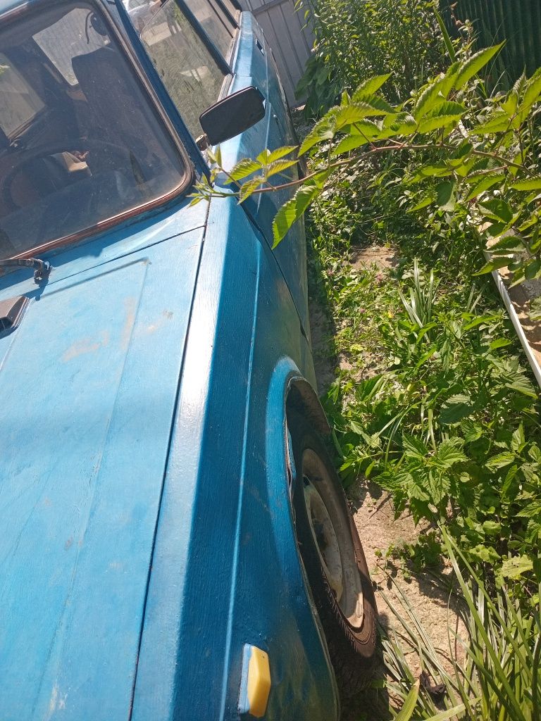 Продам ваз 2104,резина добра