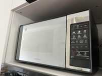 Kuchenka mikrofalowa Samsung GE83X