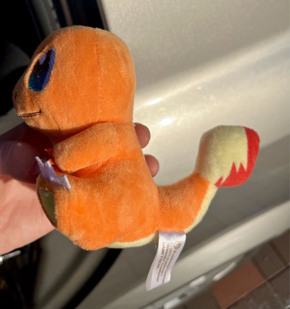Pluszak maskotka Pokemon Charmander Pokecenter 2011