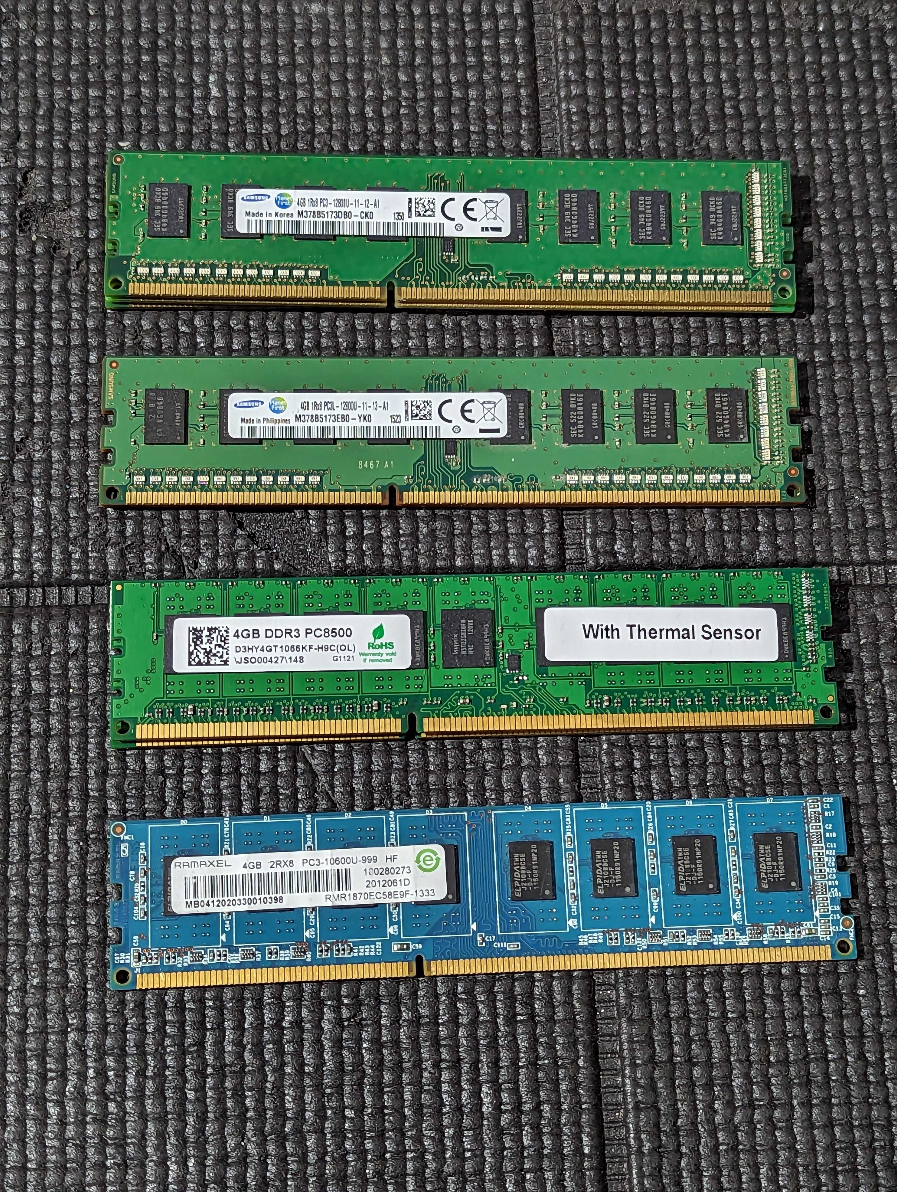 Lote 30 Memórias RAM 4GB PC3