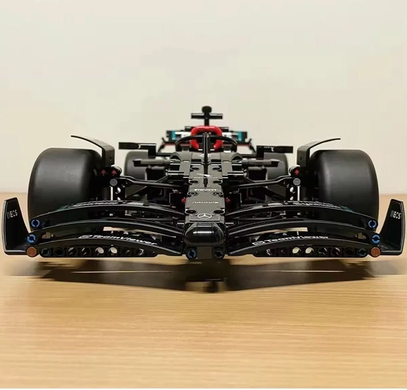 [NOVO] Brinquedo tipo LEGO Formula 1 W14 Petronas