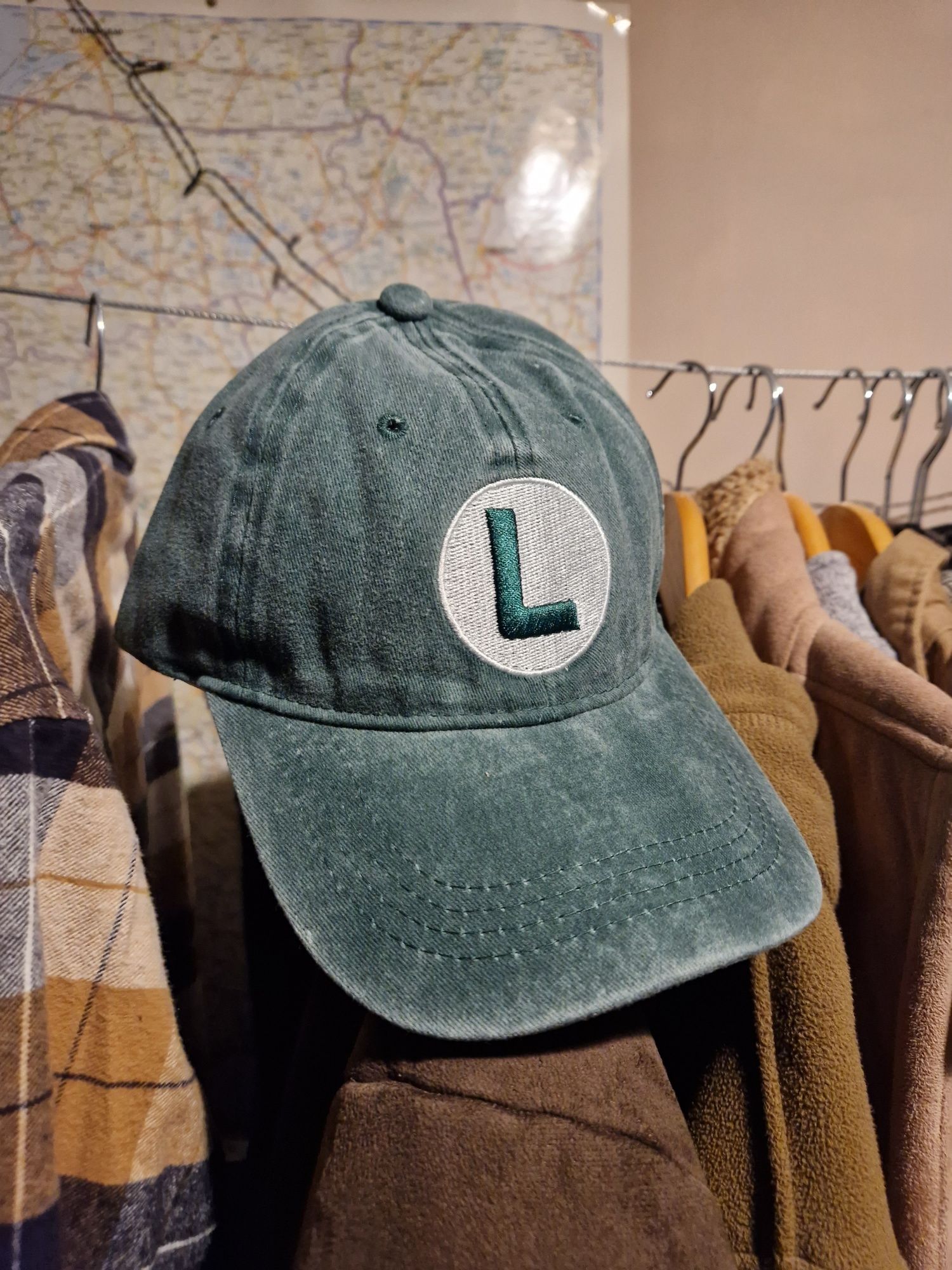 Czapka z daszkiem Luigi Mario