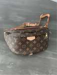 Bumbag louis vuitton skora naturalna