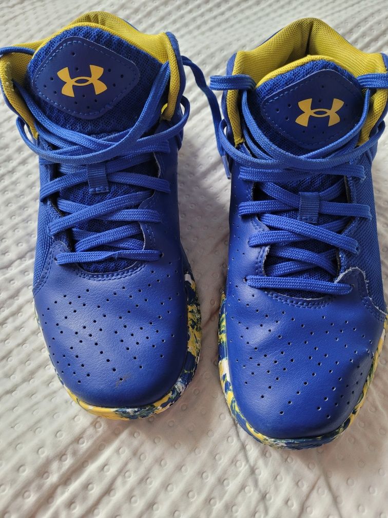 Buty Grade School Jet '21 Under Armor rozmiar 38