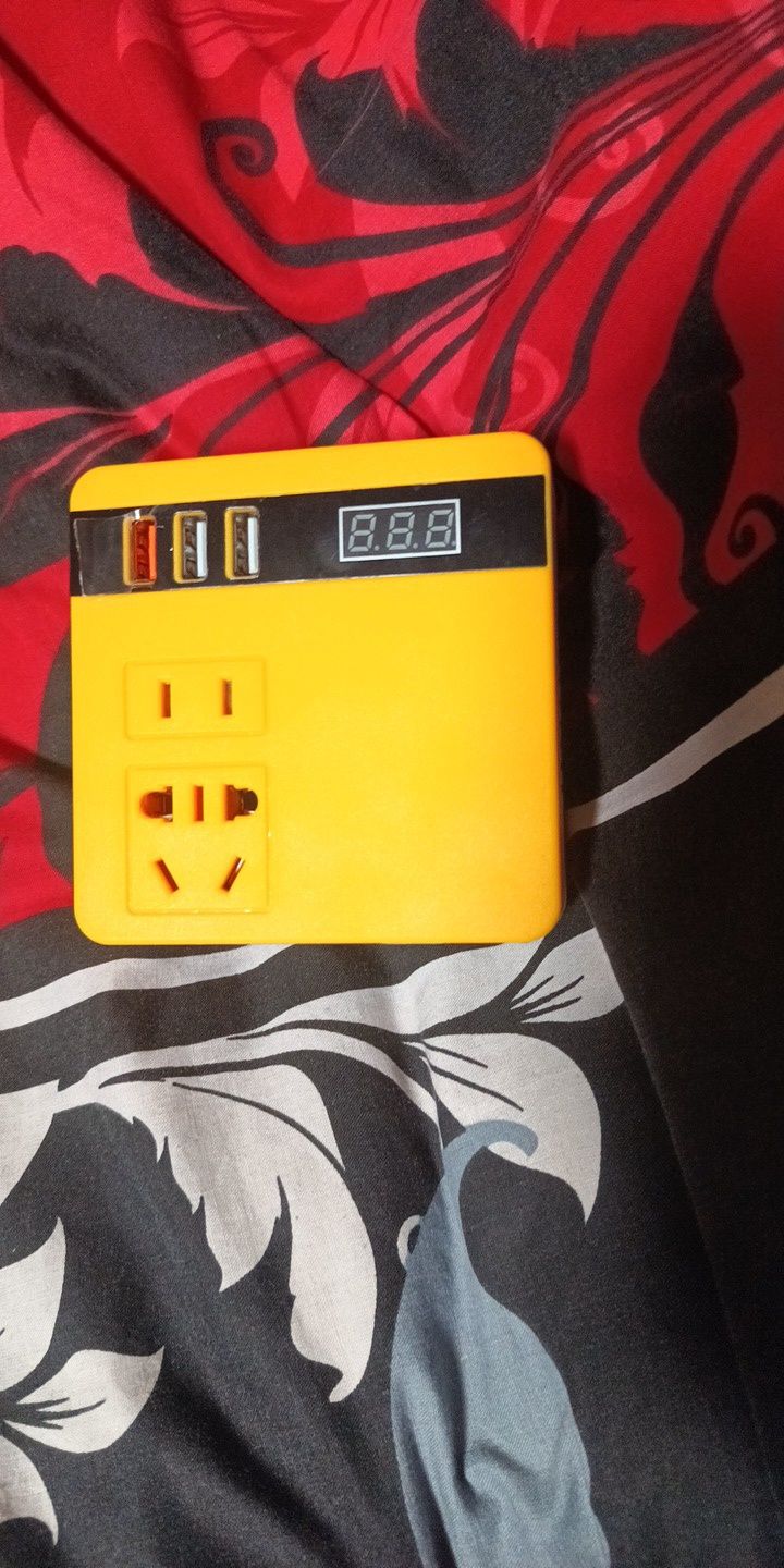 Інвертор DeWalt 2025