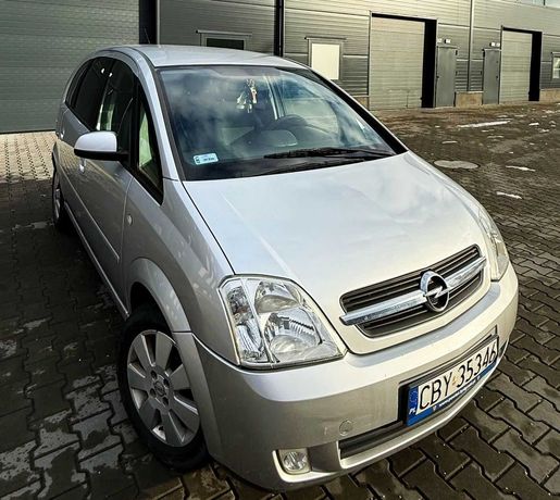 Meriva 1.6 ben bogate wyposażenie bez rdzy 100% sprawna grzane fotele