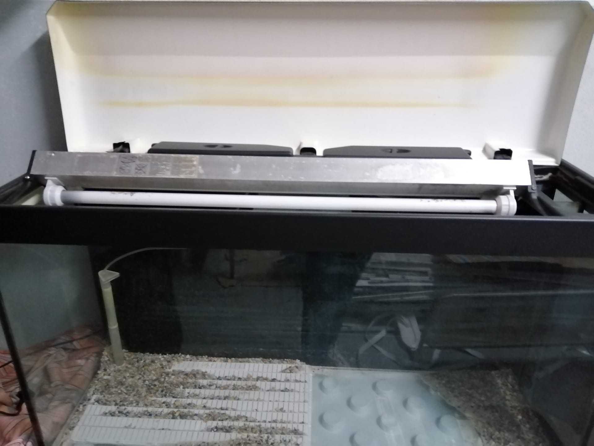 Aquário Rena 117 cm.